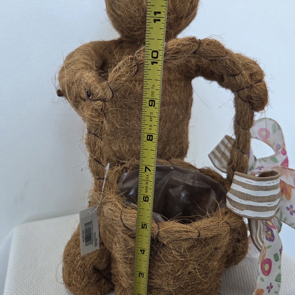 Rustic Rabbit Planter Basket in Natural Brown - Picture 10 of 11